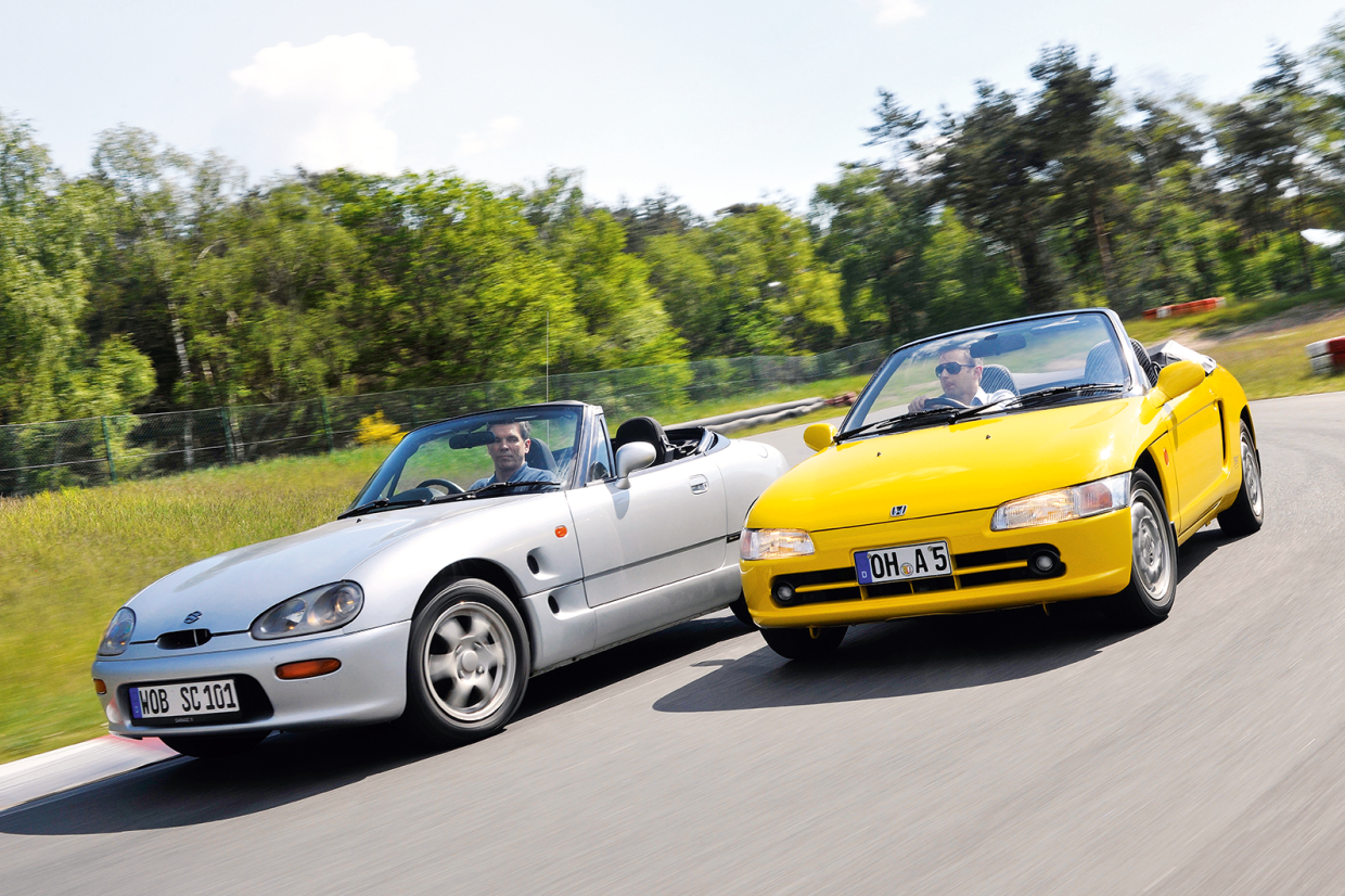 Tiddlers on test: Suzuki Cappuccino vs Honda Beat | Classic